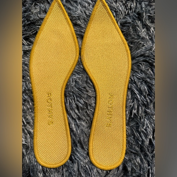 Sunflower Rothys - Picture 4 of 5